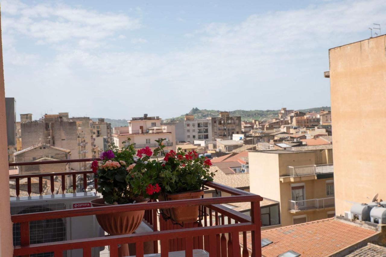 Come A Casa Panoramico E Centralissimo Διαμέρισμα Canicattì Εξωτερικό φωτογραφία